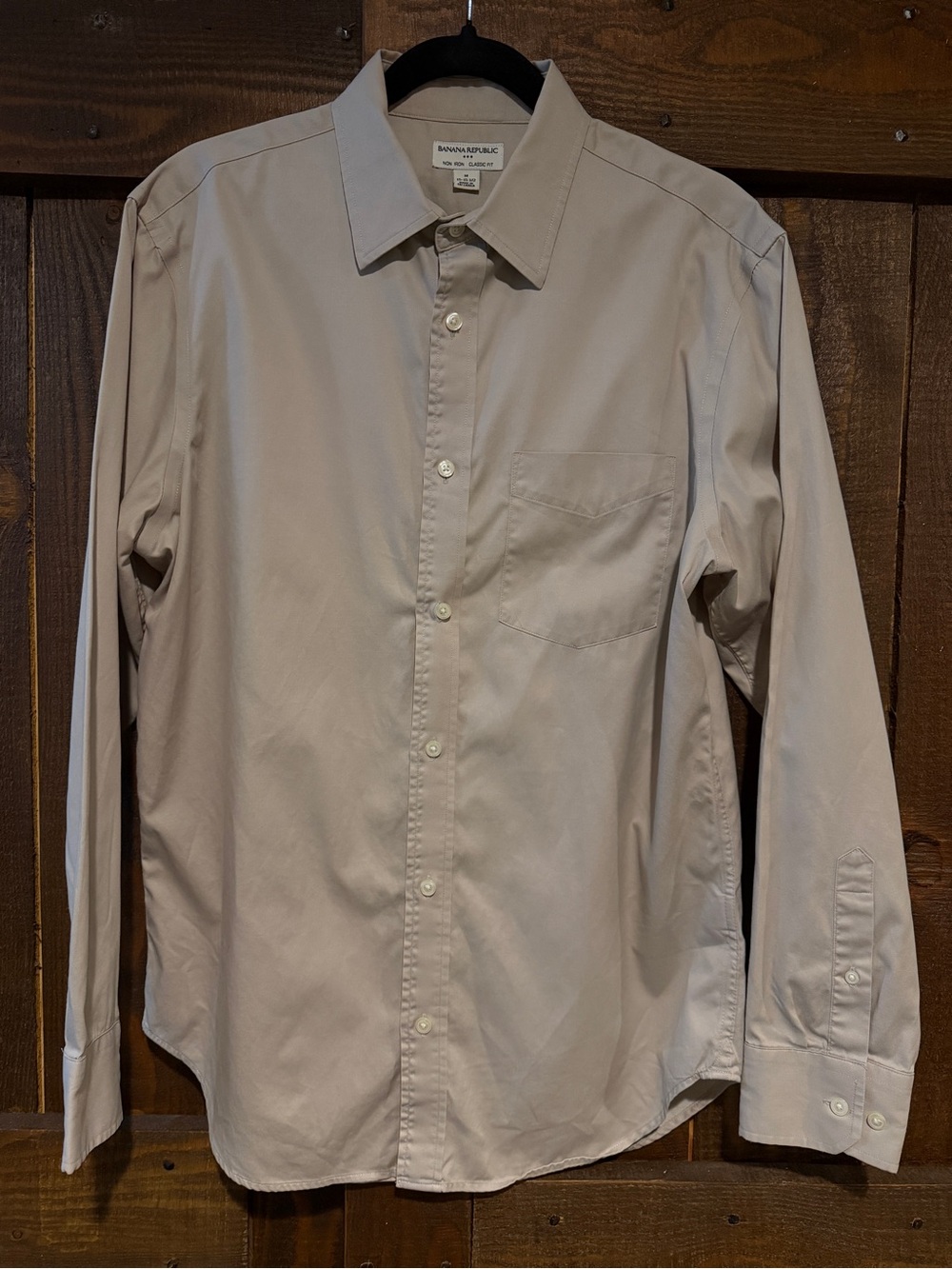 Banana Republic Men's Classic Fit Non-Iron Dress Shirt Tan Khaki Size M (15-15.5